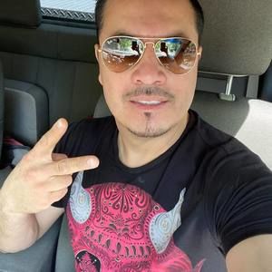 Meet your Posher, Jose